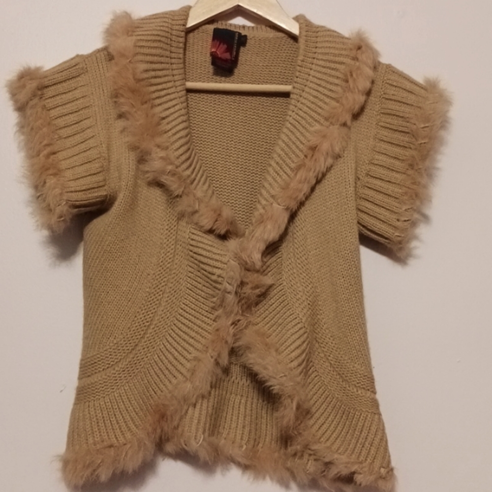 Debbie Shuchat Short Sleeve Rabbit Fur Lined Cardigan Medium Hook & Eye Collar